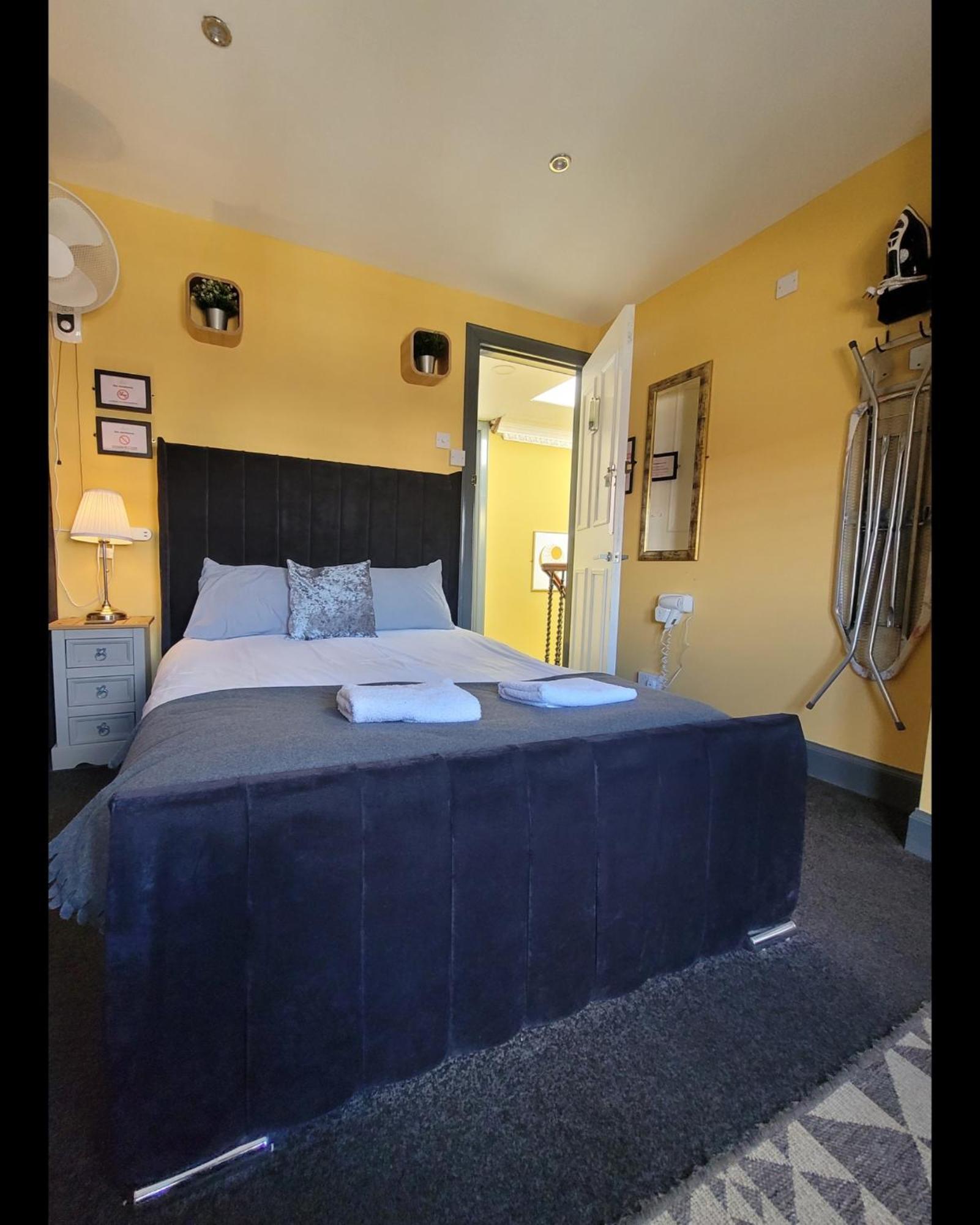 Stay - Gilmore Guesthouse, Edinburgh